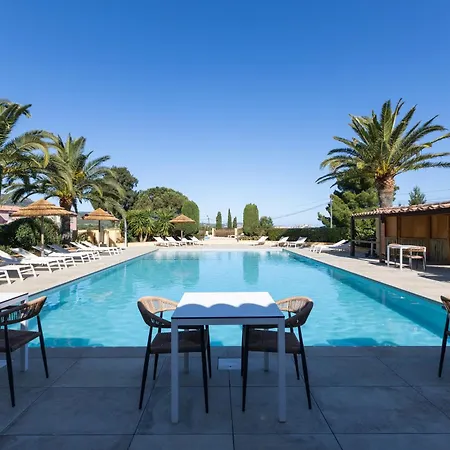 Dans Avec Piscine Apartment Calvi (Corsica)